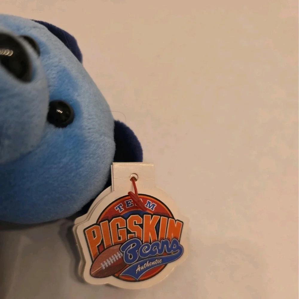 Tennessee Titans Bear Pigskin Bears NFL Football Team Sports Display with tag